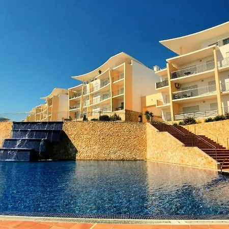 Penthouse With Sea Views Apartmán *