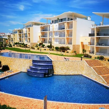 Penthouse With Sea Views *