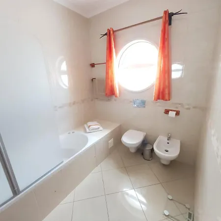 Penthouse With Sea Views * אלבופיירה